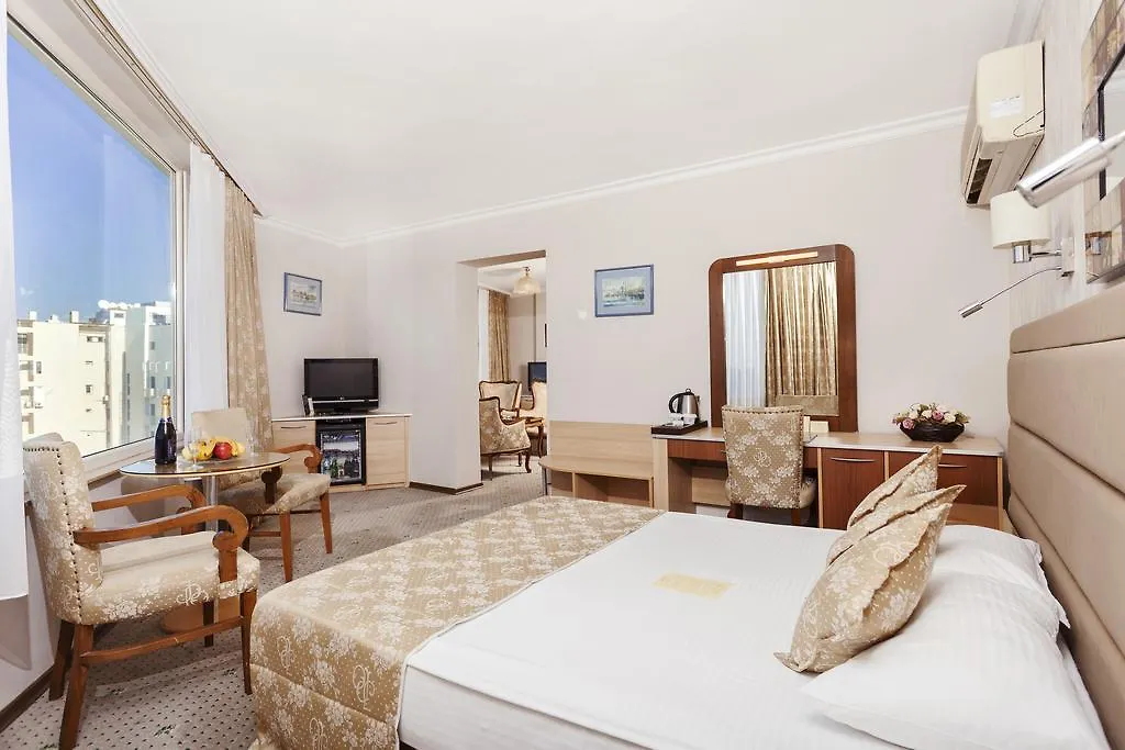 Izmir Palas Hotel